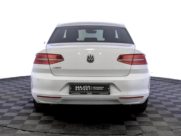 Volkswagen Passat B8 с пробегом 2018 года, цена 1 595 000 рублей, 248900 км, седан, Автокод Объявления