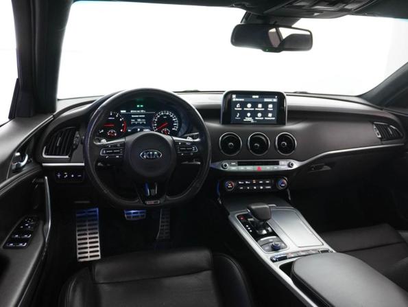 Kia Stinger I с пробегом 2018 года, цена 2 499 999 рублей, 122608 км, лифтбек, Автокод Объявления