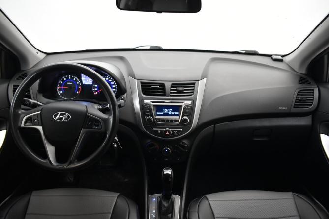 Hyundai Solaris I Рестайлинг с пробегом 2015 года, цена 1 050 000 рублей, 119713 км, седан, Автокод Объявления