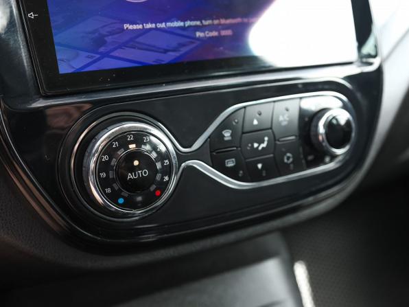 Renault Kaptur I с пробегом 2016 года, цена 1 259 000 рублей, 126957 км, внедорожник, Автокод Объявления