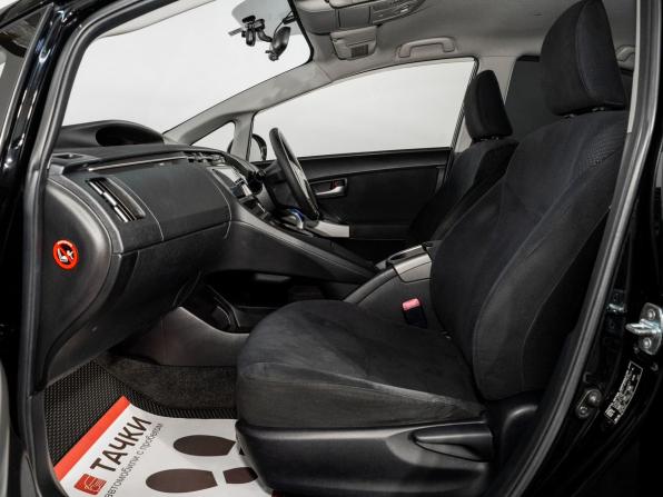 Toyota Prius III Рестайлинг (XW30) с пробегом 2012 года, цена 1 215 300 рублей, 178392 км, лифтбек, Автокод Объявления