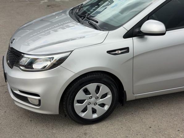 Kia Rio III Рестайлинг с пробегом 2016 года, цена 960 000 рублей, 71230 км, хэтчбек, Автокод Объявления