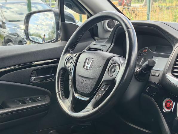 Honda Pilot III с пробегом 2016 года, цена 2 439 000 рублей, 290000 км, внедорожник, Автокод Объявления