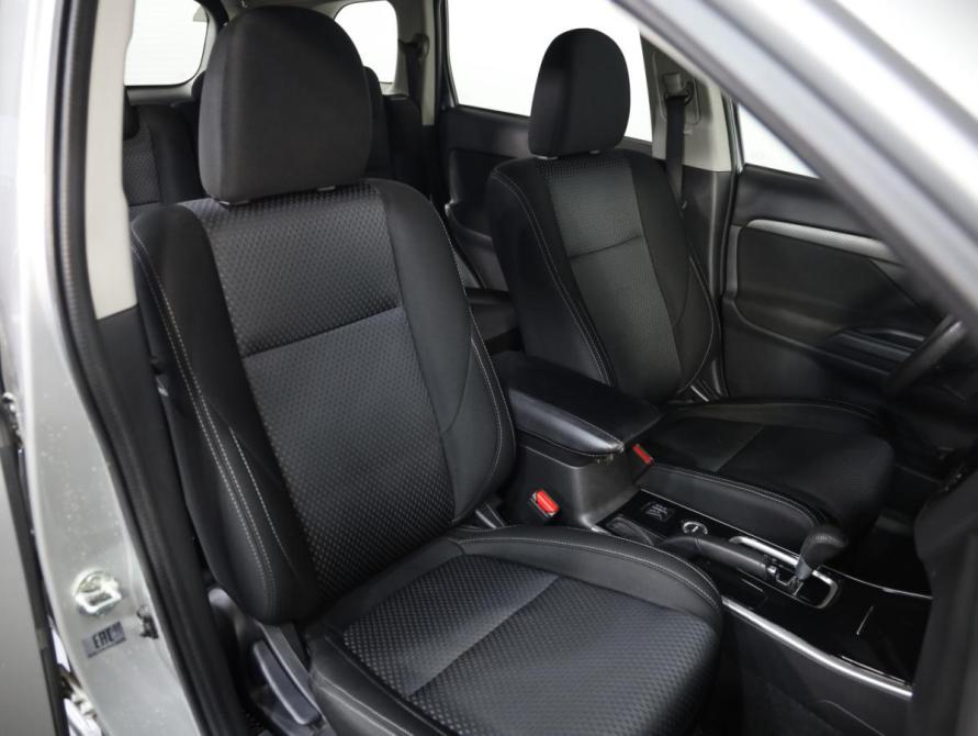 Mitsubishi Outlander III Рестайлинг 2 Санкт-Петербург  - изображение 24