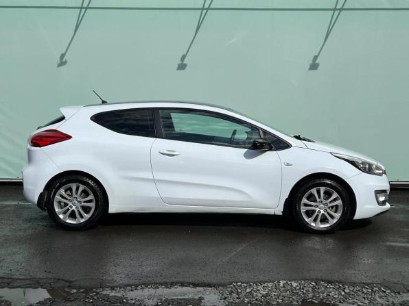 Kia Ceed II с пробегом 2013 года, цена 1 049 000 рублей, 224659 км, хэтчбек, Автокод Объявления