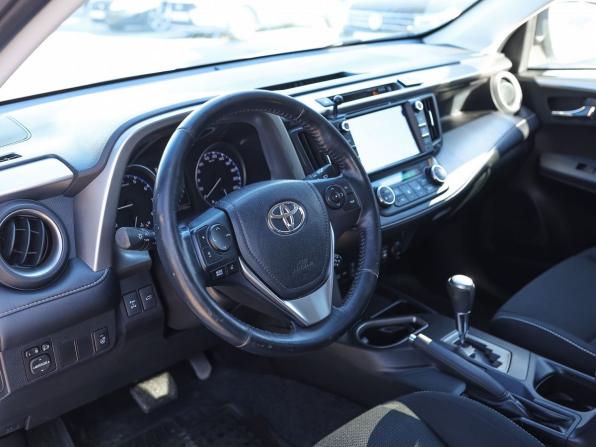 Toyota RAV4 IV (XA40) Рестайлинг с пробегом 2017 года, цена 2 499 000 рублей, 114170 км, внедорожник, Автокод Объявления