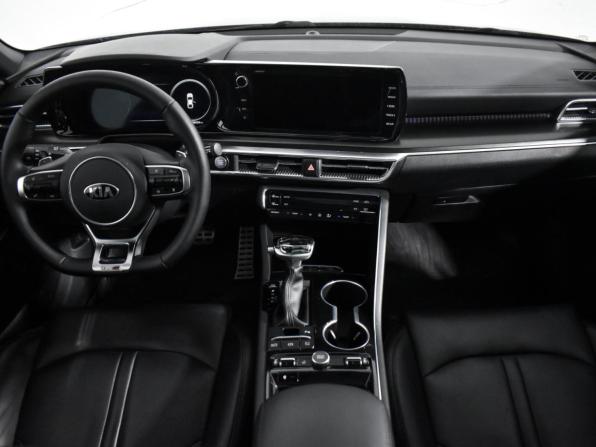 Kia K5 III с пробегом 2021 года, цена 2 490 000 рублей, 138053 км, седан, Автокод Объявления
