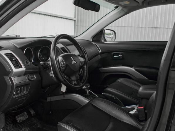 Mitsubishi Outlander II Рестайлинг с пробегом 2011 года, цена 1 240 000 рублей, 187037 км, внедорожник, Автокод Объявления