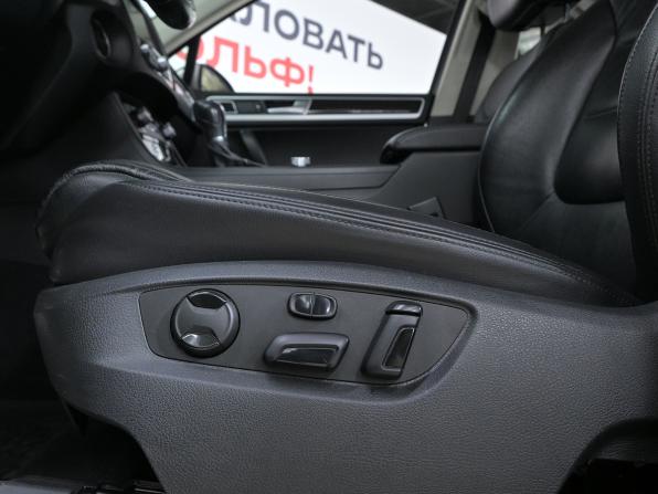 Volkswagen Touareg II Рестайлинг с пробегом 2017 года, цена 3 790 000 рублей, 77916 км, внедорожник, Автокод Объявления