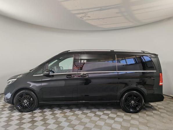 Mercedes-Benz V-Класс III (W447) Рестайлинг с пробегом 2022 года, цена 9 649 000 рублей, 18284 км, минивэн, Автокод Объявления