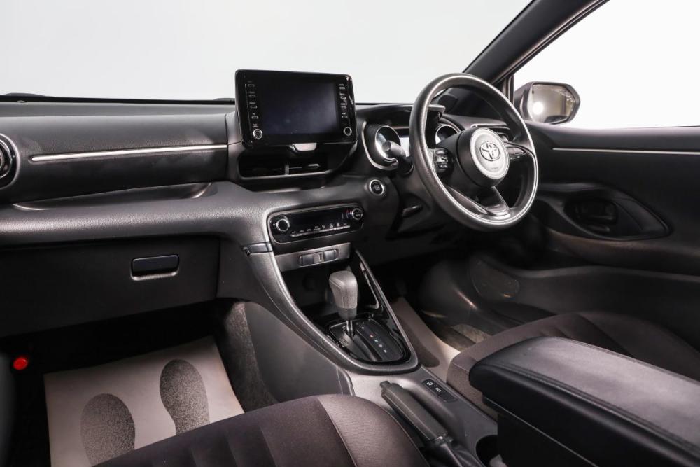 Toyota Yaris IV Новосибирск  - изображение 10