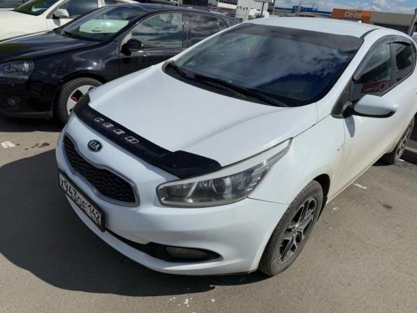 Kia Ceed II с пробегом 2013 года, цена 669 000 рублей, 200000 км, хэтчбек, Автокод Объявления