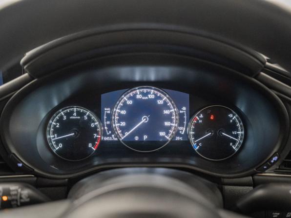 Mazda 3 IV (BP) с пробегом 2021 года, цена 1 910 000 рублей, 6450 км, хэтчбек, Автокод Объявления