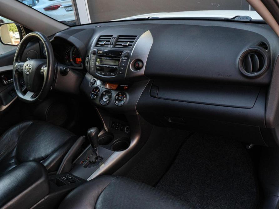 Toyota RAV4 III (XA30) Рестайлинг Москва  - изображение 8