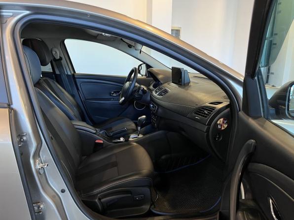 Renault Megane III с пробегом 2012 года, цена 670 000 рублей, 220875 км, хэтчбек, Автокод Объявления