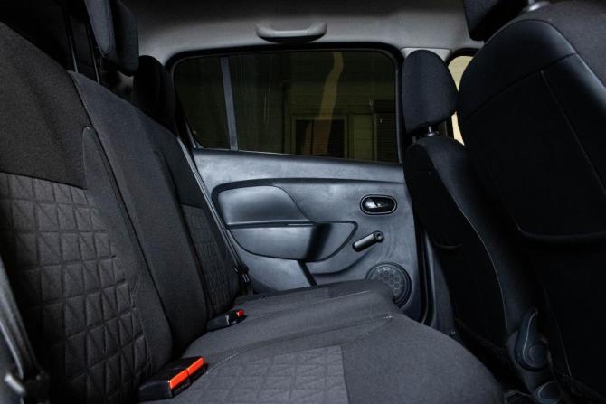 Renault Sandero II с пробегом 2016 года, цена 990 000 рублей, 185236 км, хэтчбек, Автокод Объявления
