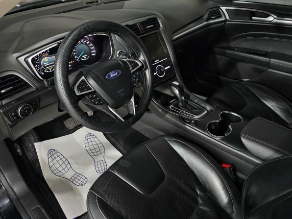 Ford Mondeo V с пробегом 2017 года, цена 1 390 000 рублей, 381300 км, седан, Автокод Объявления