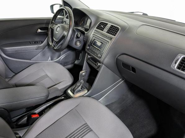 Volkswagen Polo V Рестайлинг с пробегом 2016 года, цена 1 249 900 рублей, 51000 км, седан, Автокод Объявления