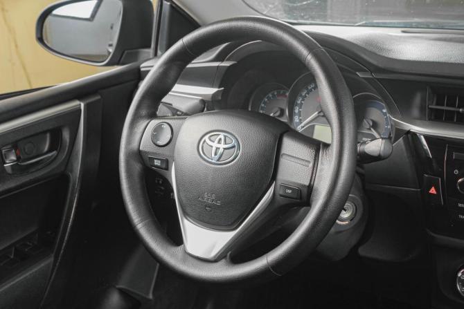 Toyota Corolla XI (E160 E170 E180) с пробегом 2013 года, цена 1 359 000 рублей, 229356 км, седан, Автокод Объявления