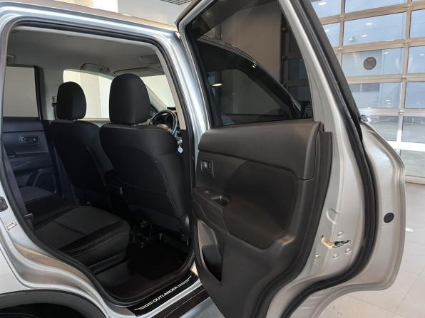 Mitsubishi Outlander III Рестайлинг 3 с пробегом 2019 года, цена 2 000 000 рублей, 133371 км, внедорожник, Автокод Объявления