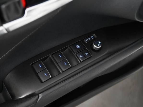 Toyota Camry VIII (XV70) Рестайлинг с пробегом 2022 года, цена 3 045 000 рублей, 116569 км, седан, Автокод Объявления