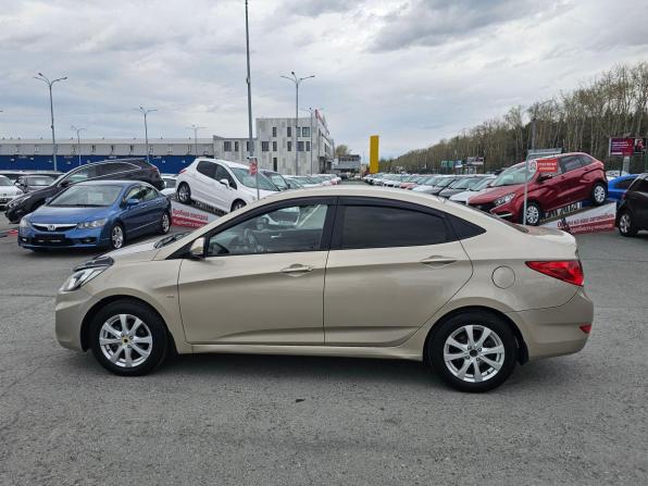 Hyundai Solaris I с пробегом 2013 года, цена 869 995 рублей, 168188 км, седан, Автокод Объявления
