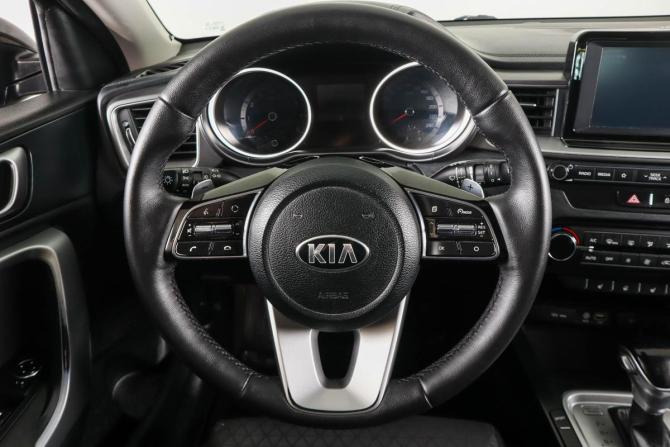 Kia Ceed III с пробегом 2019 года, цена 1 649 000 рублей, 185350 км, универсал, Автокод Объявления