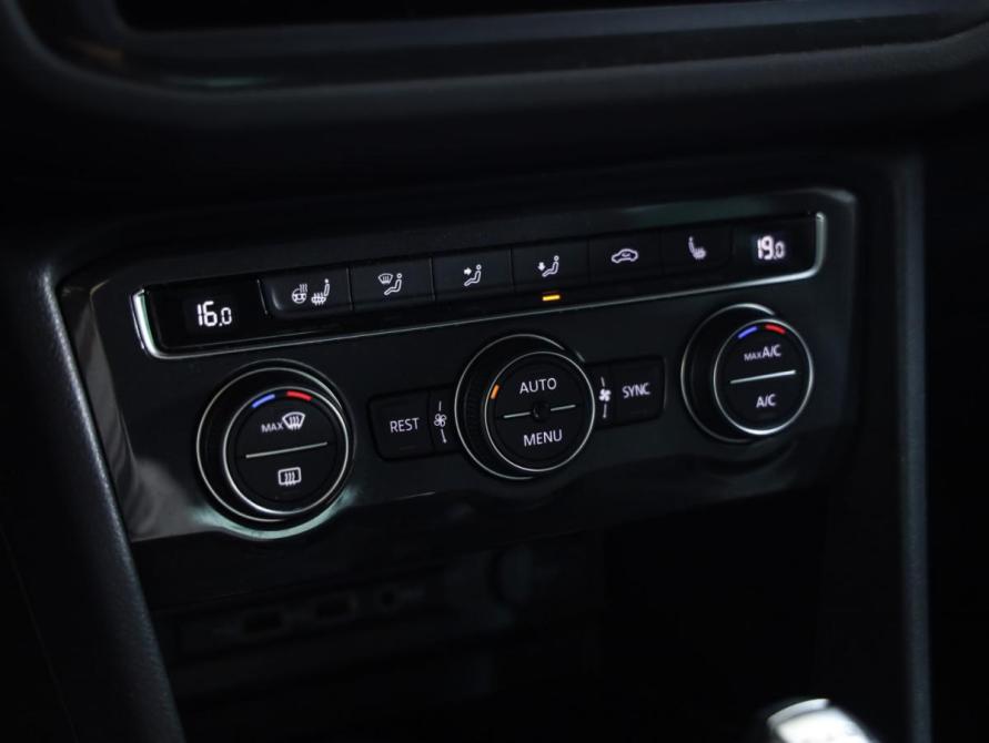 Volkswagen Tiguan II Санкт-Петербург  - изображение 16