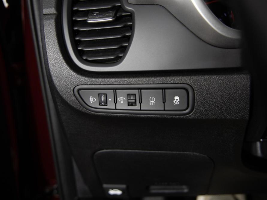 Kia Rio IV Рестайлинг Санкт-Петербург  - изображение 17