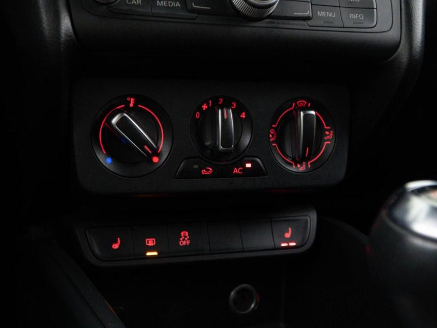 Audi A1 I (8X) Москва  - изображение 15