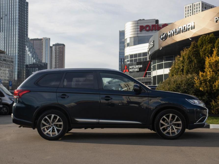 Mitsubishi Outlander III Рестайлинг 2 Москва  - изображение 3