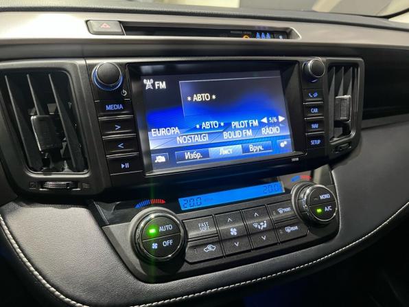 Toyota RAV4 IV (XA40) Рестайлинг с пробегом 2017 года, цена 2 050 000 рублей, 123640 км, внедорожник, Автокод Объявления