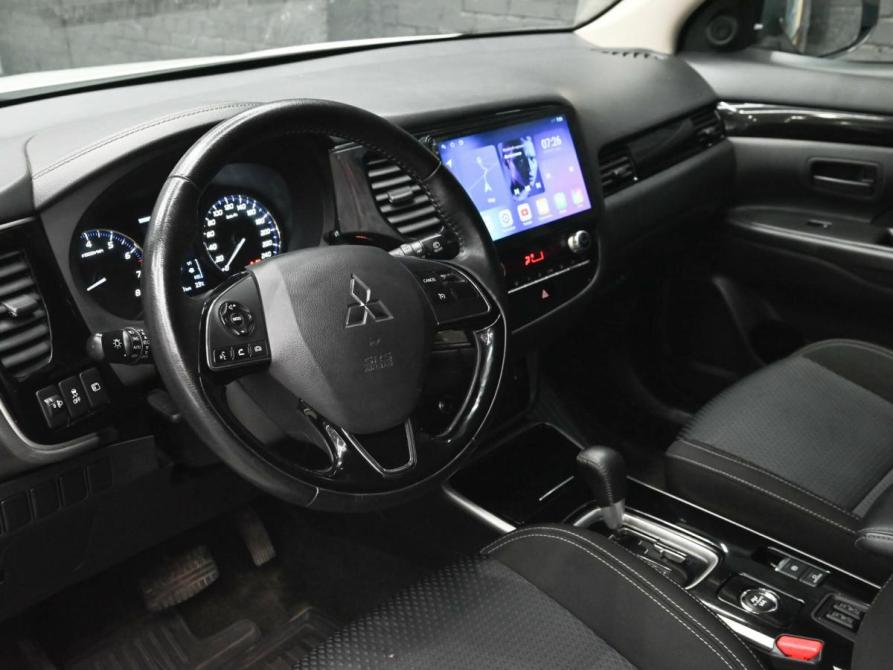 Mitsubishi Outlander III Рестайлинг 3 Екатеринбург  - изображение 17
