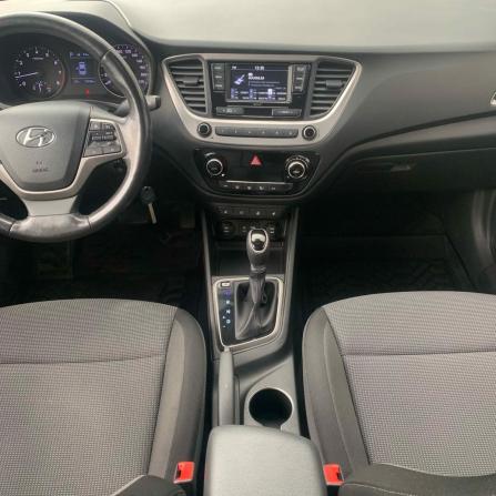 Hyundai Solaris II с пробегом 2017 года, цена 1 378 000 рублей, 76500 км, седан, Автокод Объявления