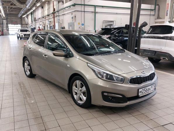 Kia Ceed II Рестайлинг с пробегом 2016 года, цена 950 000 рублей, 152058 км, хэтчбек, Автокод Объявления