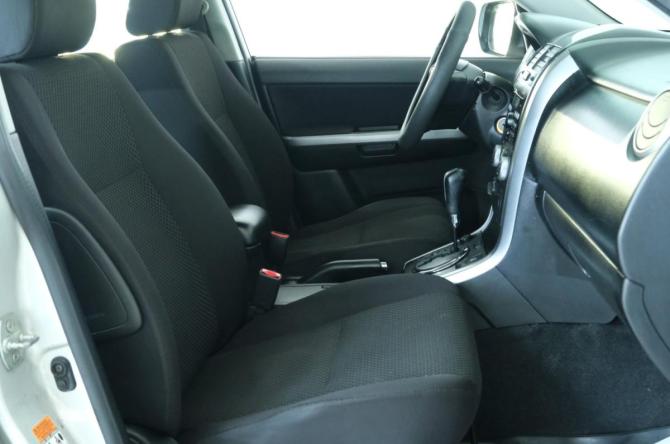 Suzuki Grand Vitara II с пробегом 2008 года, цена 899 000 рублей, 243000 км, внедорожник, Автокод Объявления
