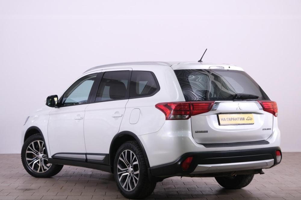 Mitsubishi Outlander III Рестайлинг 2 Омск  - изображение 5