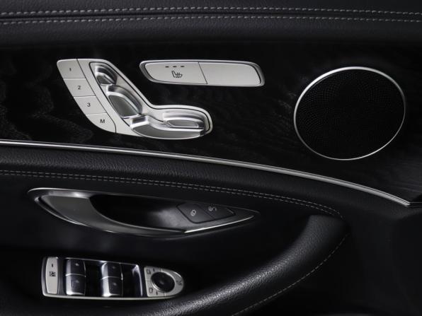 Mercedes-Benz E-Класс V (W213 S213 C238) Рестайлинг с пробегом 2020 года, цена 3 849 000 рублей, 130202 км, седан, Автокод Объявления