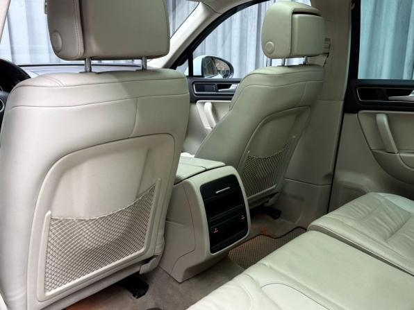 Volkswagen Touareg II Рестайлинг с пробегом 2015 года, цена 2 799 000 рублей, 188000 км, внедорожник, Автокод Объявления