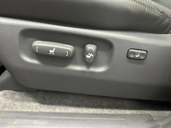 Toyota Land Cruiser Prado 120 Series Рестайлинг с пробегом 2008 года, цена 2 800 000 рублей, 325776 км, внедорожник, Автокод Объявления