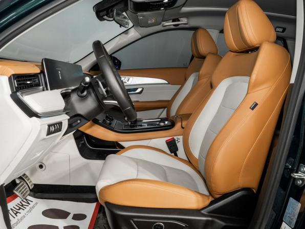 JETOUR X70+ I Рестайлинг с пробегом 2025 года, цена 2 300 000 рублей, 4921 км, внедорожник, Автокод Объявления