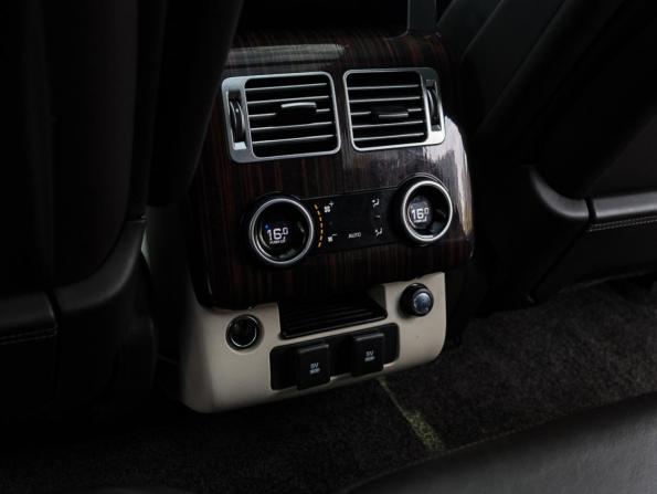 Land Rover Range Rover IV Рестайлинг с пробегом 2019 года, цена 7 300 000 рублей, 94367 км, внедорожник, Автокод Объявления