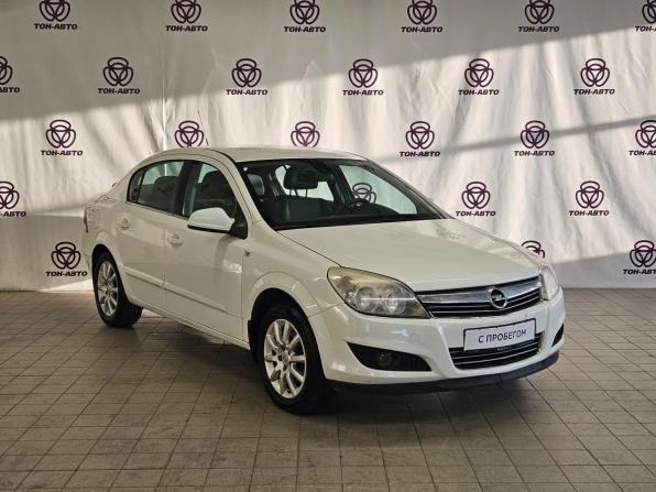 Opel Astra H Рестайлинг с пробегом 2013 года, цена 633 000 рублей, 127891 км, седан, Автокод Объявления