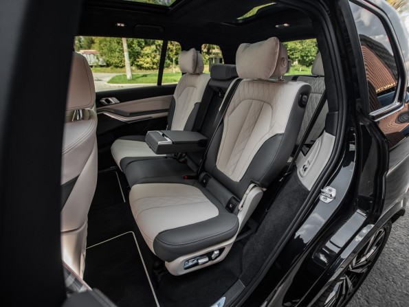 Новый BMW X7 I (G07) Рестайлинг 2024 года, цена 21 172 900 рублей, внедорожник, Автокод Объявления