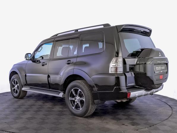 Mitsubishi Pajero IV Рестайлинг 2 с пробегом 2018 года, цена 3 330 000 рублей, 73136 км, внедорожник, Автокод Объявления