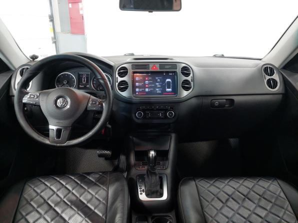 Volkswagen Tiguan I с пробегом 2010 года, цена 990 000 рублей, 293000 км, внедорожник, Автокод Объявления