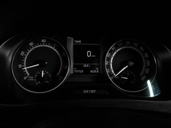 Skoda Rapid I Рестайлинг с пробегом 2018 года, цена 1 349 000 рублей, 117122 км, лифтбек, Автокод Объявления