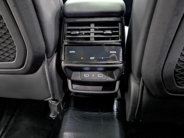 Geely Monjaro I с пробегом 2023 года, цена 2 830 000 рублей, 73207 км, внедорожник, Автокод Объявления