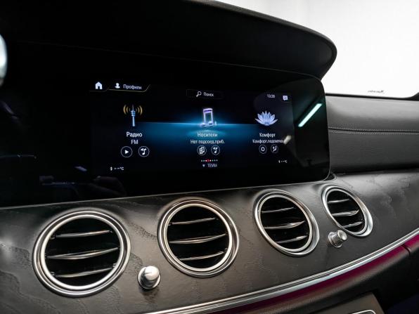Mercedes-Benz E-Класс V (W213 S213 C238) Рестайлинг с пробегом 2021 года, цена 4 350 000 рублей, 73788 км, седан, Автокод Объявления