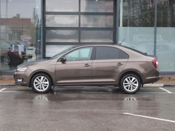 Skoda Rapid I Рестайлинг с пробегом 2019 года, цена 1 429 000 рублей, 123000 км, лифтбек, Автокод Объявления